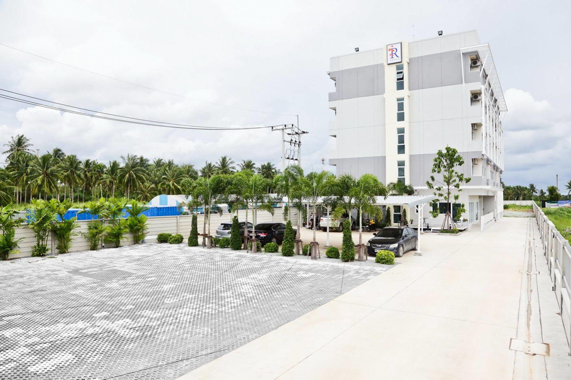 Rangh Place Ban Map Samet Daeng Exteriör bild